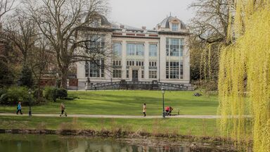 Discover Brussels: by bike along working-class area, villas and parks